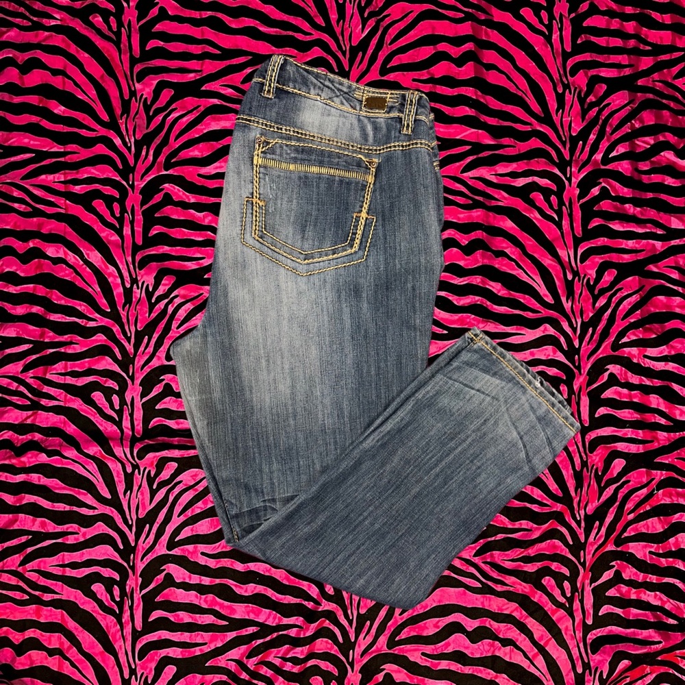 Low Rise Vintage y2k First Kiss Jeans 
💙🤎